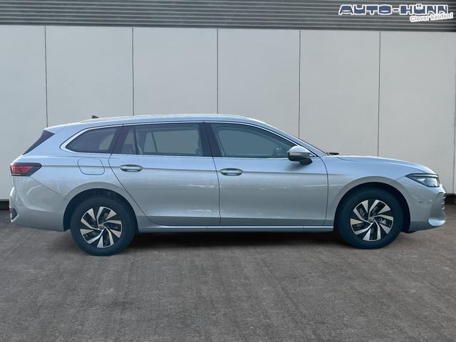 Volkswagen / Passat Variant / Silber / / / DSG+AHK+PANO+NAVI+ACC+KAMERA+LED+MASSAGE