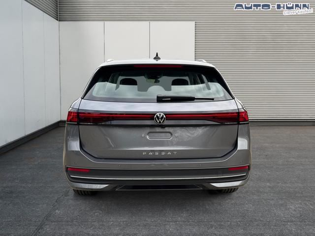 Volkswagen / Passat Variant / Grau / / / DSG+AHK+MASSAGE+NAVI+ACC+KAMERA+LED+17 ALU