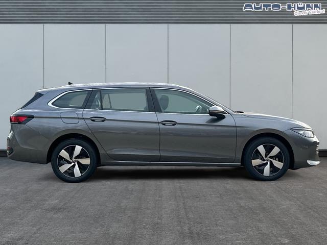 Volkswagen / Passat Variant / Grau / / / DSG+AHK+MASSAGE+NAVI+ACC+KAMERA+LED+17 ALU