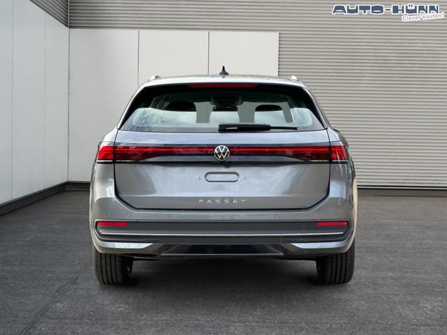 Volkswagen / Passat Variant / Grau / / / DSG+AHK+MASSAGE+NAVI+ACC+KAMERA+LED+17 ALU
