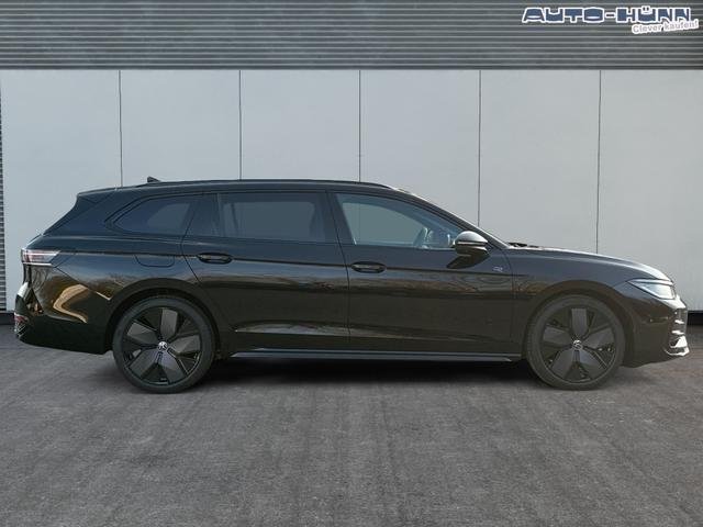 Volkswagen / Passat Variant / Schwarz / / / 4WD+PANO+AHK+HARMAN+NAVI+HUD+Matrix+ACC, Beispielbilder, ggf. teilweise mit Sonderausstattung