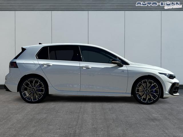 Volkswagen / Golf / Wei&szlig; / / / 4x4+PANO+MATRIX+HUD+HARMAN+NAVI+360 KAMERA+19 LM, Beispielbilder, ggf. teilweise mit Sonderausstattung