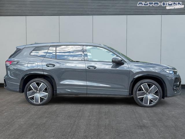 Volkswagen / Tayron / Grau / / / PLUG-IN+PANO+AHK+HuD+MATRIX+360 KAM+20ALU+ACC+eHK+BLACK STYLE