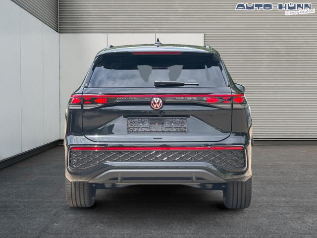 Volkswagen / Tayron / Schwarz / / / PLUG-IN+PANO+AHK+HuD+MATRIX+360 KAM+20ALU+ACC+eHK+BLACK STYLE