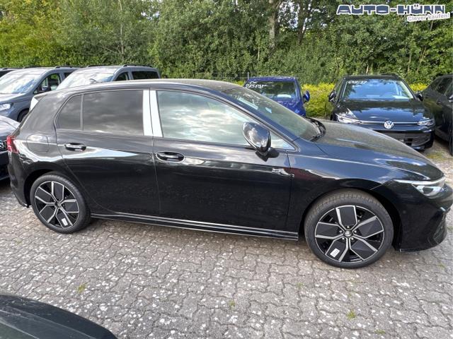 Volkswagen / Golf / Schwarz / / / LED-PLUS+ACC+SHZ+KEYLESS+KAMERA+18 ALU, Beispielbilder, ggf. teilweise mit Sonderausstattung