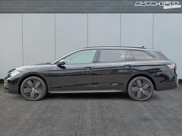 Volkswagen / Passat Variant / / / / LEDER+PANO+AHK+MATRIX+eHK+360 KAM+NAVI+HUD, Beispielbilder, ggf. teilweise mit Sonderausstattung