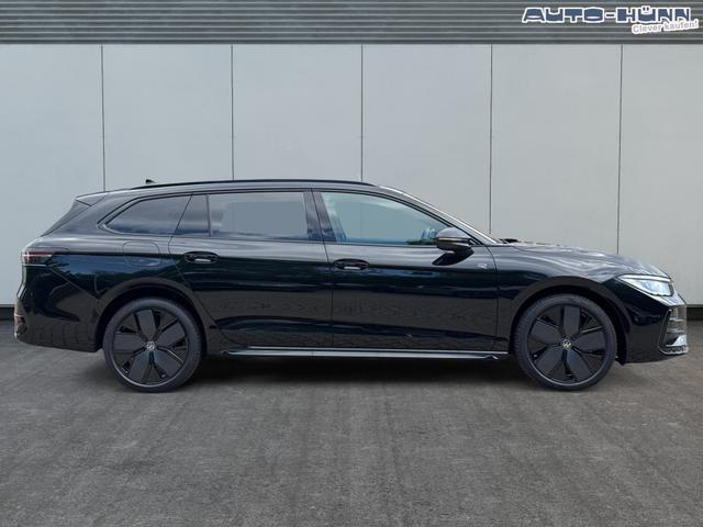 Volkswagen / Passat Variant / / / / LEDER+PANO+AHK+MATRIX+eHK+360 KAM+NAVI+HUD, Beispielbilder, ggf. teilweise mit Sonderausstattung