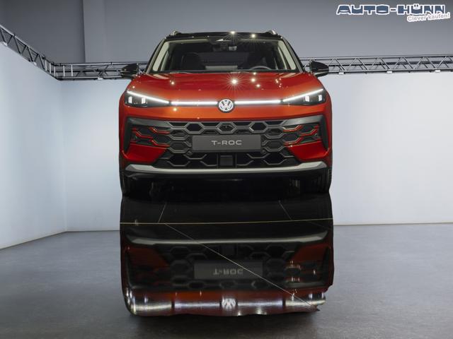 Volkswagen T-Roc 1,5 eTSI DSG LIFE LED Plus Anh&auml;ngerkupplung Navi Sitzheizung beheiztes Lenkrad 17 Zoll Alu 5J Garantie 