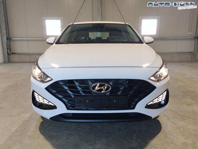 Hyundai / i30 / Weiß / / / 