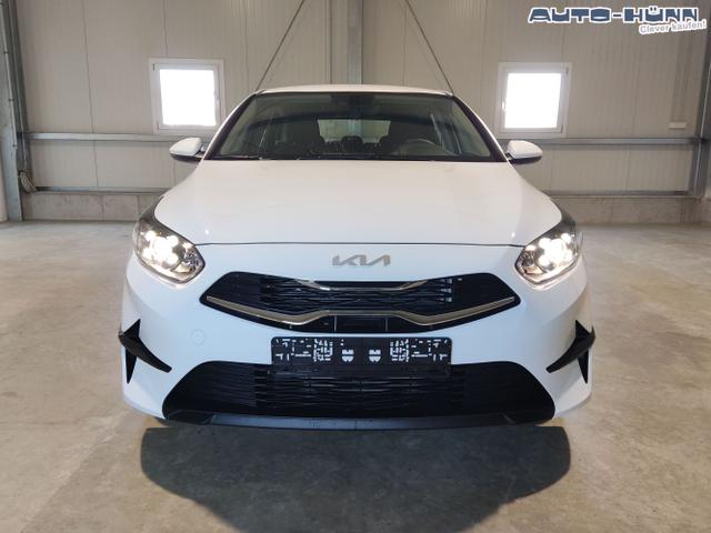 Kia / Ceed Sportswagon / Weiß / / / 
