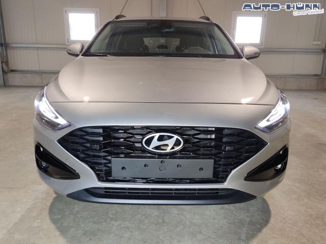 Hyundai / i30 Kombi / Silber / / / , Beispielbilder, ggf. teilweise mit Sonderausstattung