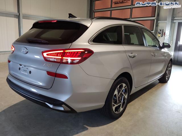 Hyundai / i30 Kombi / Silber / / / , Beispielbilder, ggf. teilweise mit Sonderausstattung