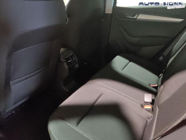 Skoda / Karoq / Schwarz / / / , Beispielbilder, ggf. teilweise mit Sonderausstattung