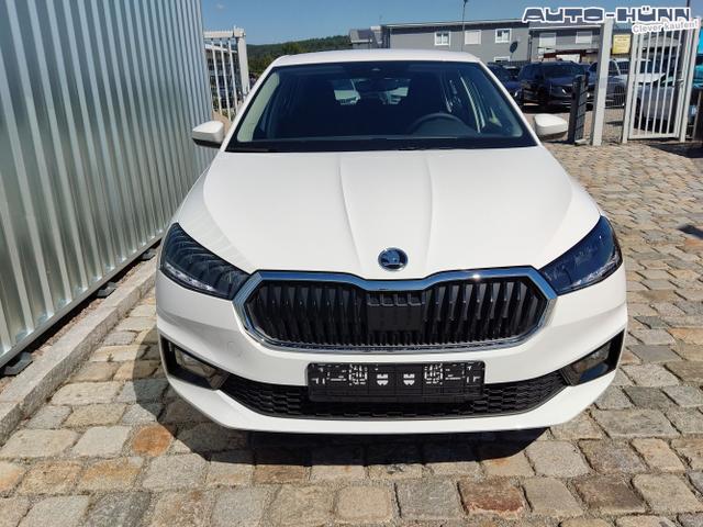 Skoda / Fabia / Wei&szlig; / / / , Beispielbilder, ggf. teilweise mit Sonderausstattung