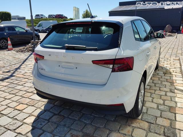 Skoda / Fabia / Wei&szlig; / / / , Beispielbilder, ggf. teilweise mit Sonderausstattung