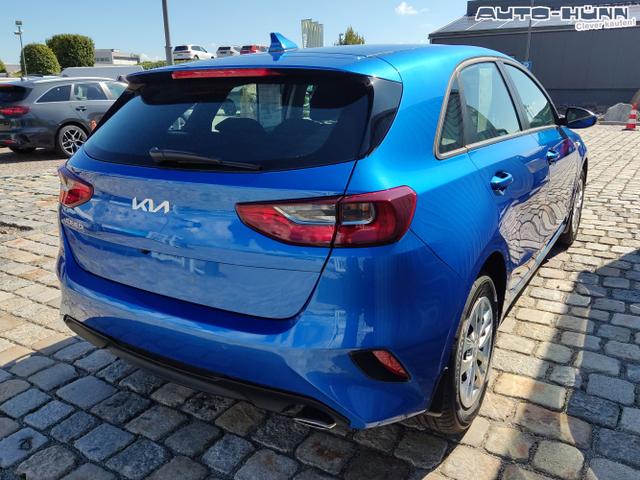 Kia / Ceed / Blau / / / , Beispielbilder, ggf. teilweise mit Sonderausstattung