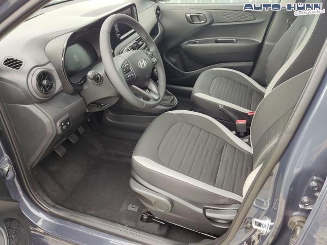 Hyundai / i10 / Grau / / / 