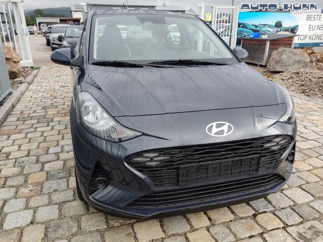Hyundai / i10 / Grau / / / 