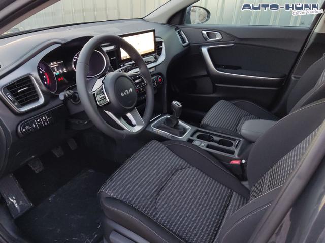 Kia / XCeed / Grau / / / 