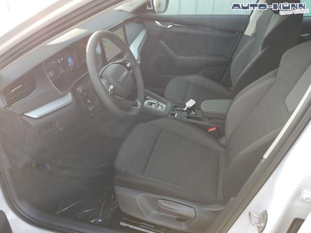 Skoda / Octavia Combi / Weiß / / / , Beispielbilder, ggf. teilweise mit Sonderausstattung