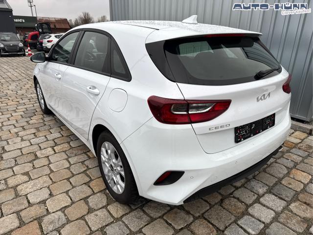 Kia / Ceed / Weiß / / / 