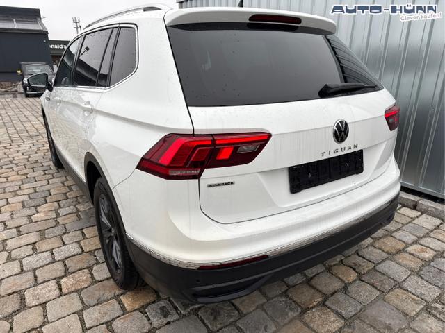 Volkswagen / Tiguan Allspace / Weiß / / / 