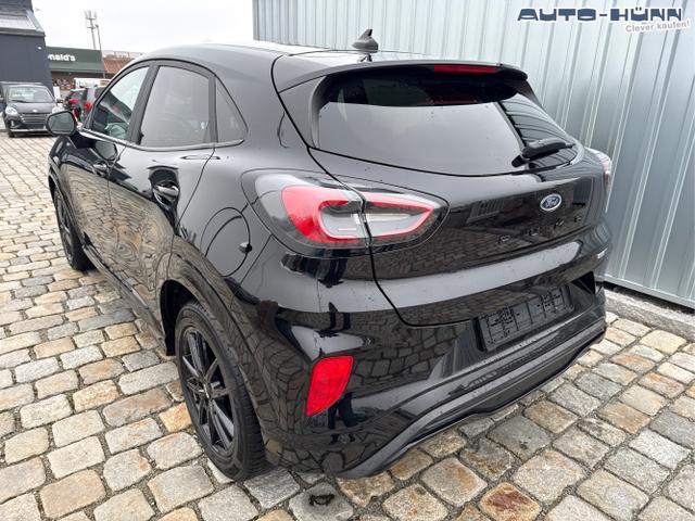 Ford / Puma / Schwarz / / / 