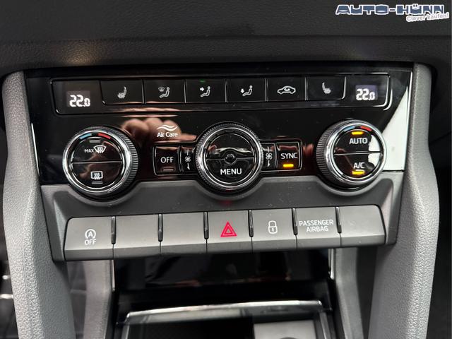 Skoda / Karoq / Schwarz / / / , Beispielbilder, ggf. teilweise mit Sonderausstattung