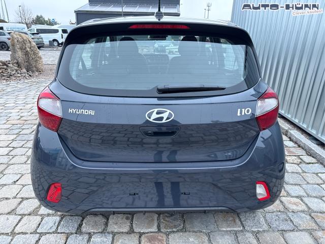 Hyundai / i10 / Grau / / / 