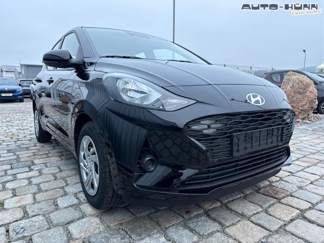Hyundai / i10 / Schwarz / / / 