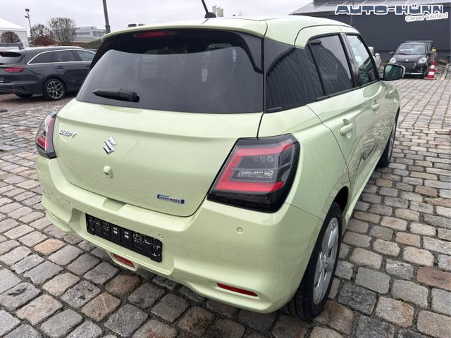 Suzuki / Swift / Gelb / / / 