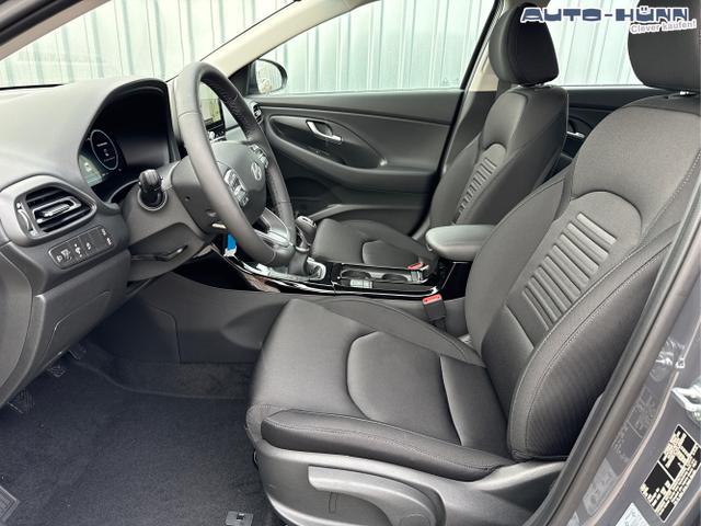 Hyundai / i30 / Grau / / / 