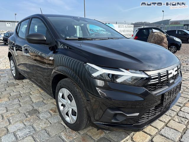 Dacia / Sandero / Schwarz / / / , Beispielbilder, ggf. teilweise mit Sonderausstattung