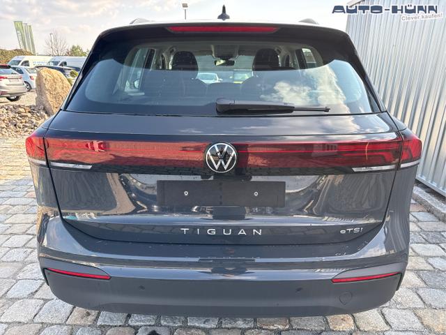 Volkswagen / Tiguan / Grau / / / , Beispielbilder, ggf. teilweise mit Sonderausstattung