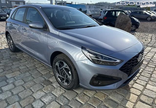 Hyundai i30 GO! 1.5 DPI 97 PS 6-Gang-Schaltgetriebe-Winterpaket-AutoHold-LED-RDKS-AppleCarPlay & AndroidAuto-NAVI-16"-sofort 