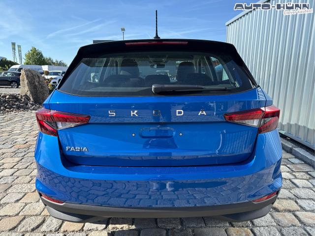 Skoda / Fabia / Blau / / / , Beispielbilder, ggf. teilweise mit Sonderausstattung