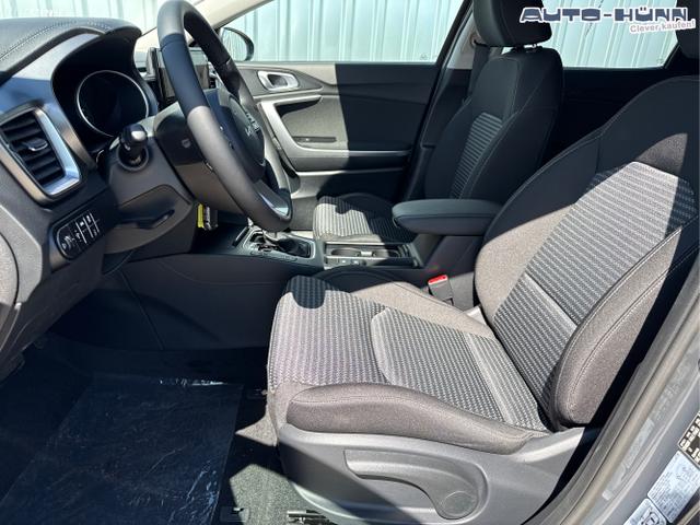 Kia / XCeed / Grau / / / , Beispielbilder, ggf. teilweise mit Sonderausstattung