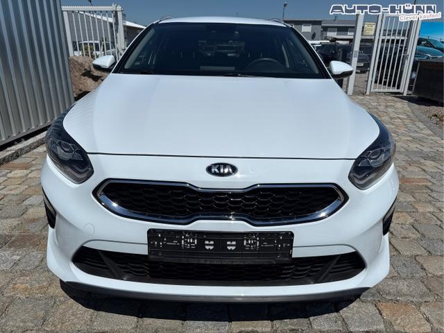 Kia / Ceed / Wei&szlig; / / / , Beispielbilder, ggf. teilweise mit Sonderausstattung