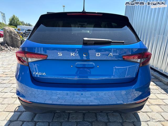 Skoda / Fabia / Blau / / / , Beispielbilder, ggf. teilweise mit Sonderausstattung
