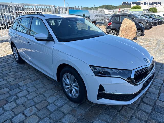 Skoda / Octavia Combi / Wei&szlig; / / / , Beispielbilder, ggf. teilweise mit Sonderausstattung