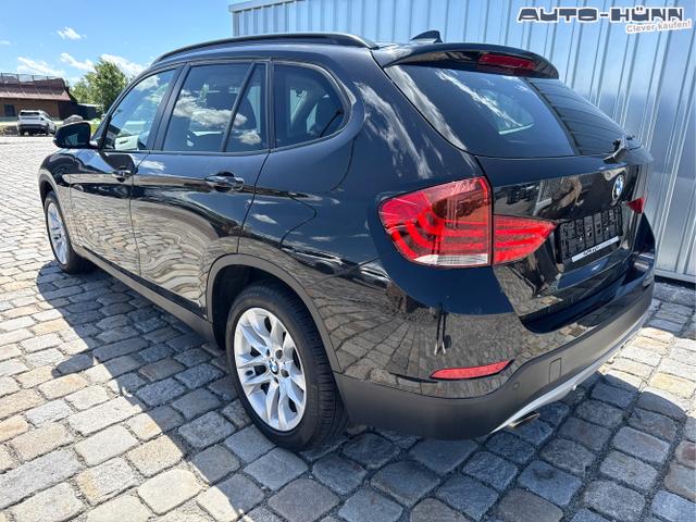 BMW / X1 / Schwarz / / / 
