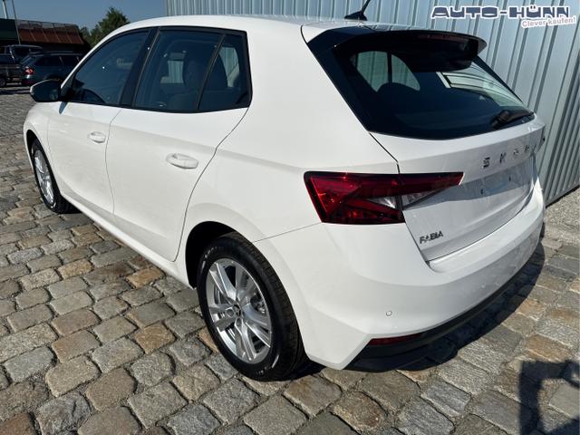 Skoda / Fabia / Wei&szlig; / / / , Beispielbilder, ggf. teilweise mit Sonderausstattung