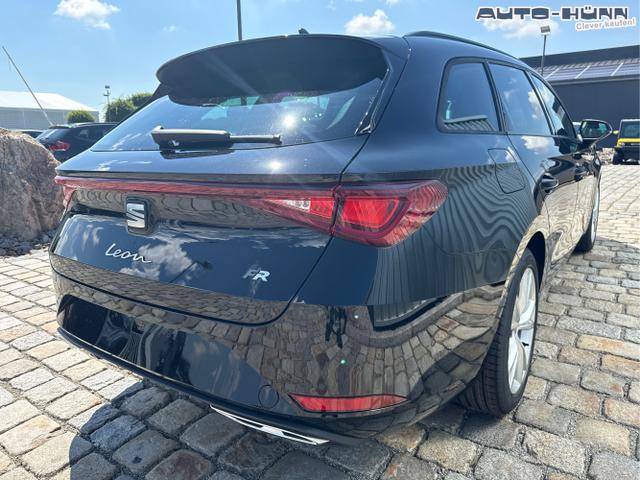Seat / Leon Sportstourer / Schwarz / / / 