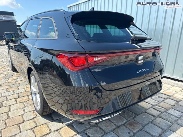 Seat / Leon Sportstourer / Schwarz / / / 