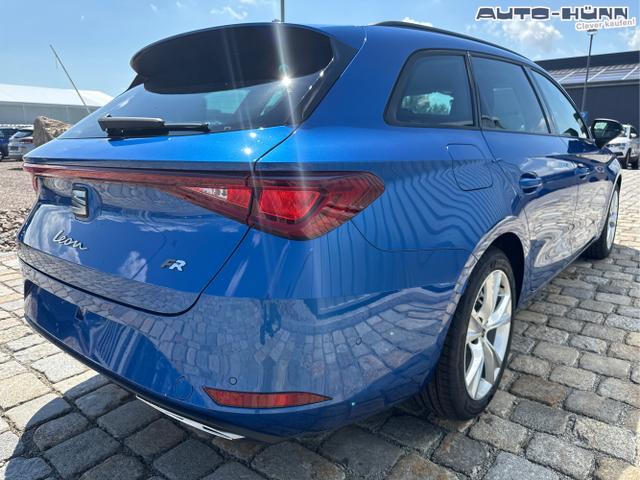 Seat / Leon Sportstourer / Blau / / / 