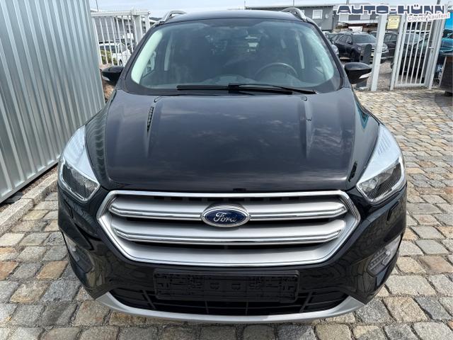 Ford / Kuga / Schwarz / / / 