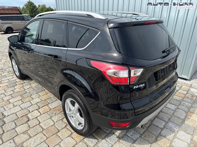 Ford / Kuga / Schwarz / / / 