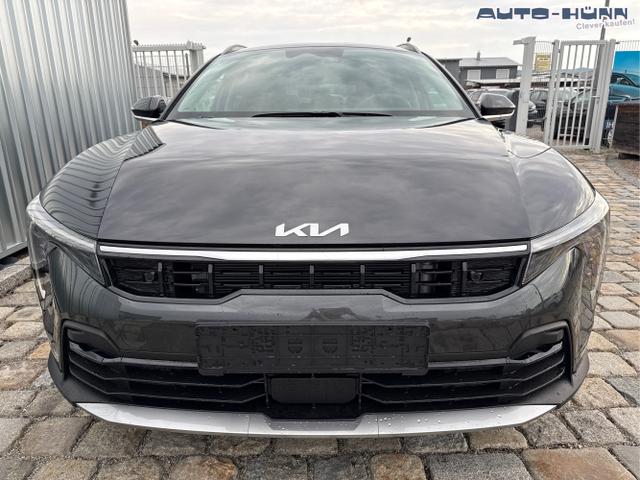 Kia / K4 Sportswagon / Silber / / / , Beispielbilder, ggf. teilweise mit Sonderausstattung