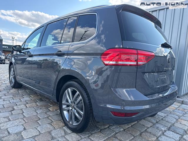 Volkswagen / Touran / Grau / / / 