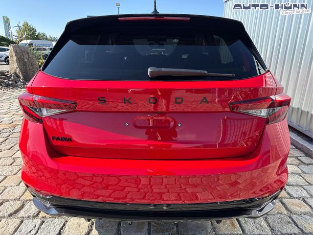 Skoda / Fabia / Rot / / / 